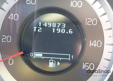 2013 Volvo Xc60 3.2 Premier z USA, uszkodzony, nr VIN YV4940DZ4D2420632